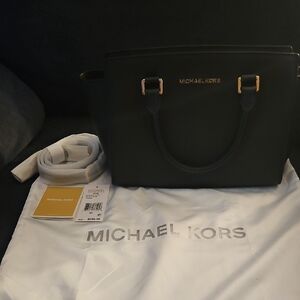 Michael Kors Elegant Black Tote